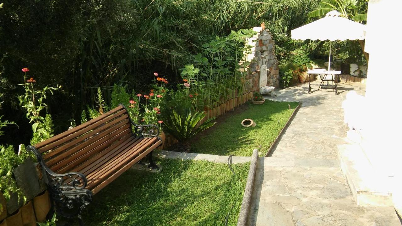 Studios Margarita Petalídhion Exteriér fotografie